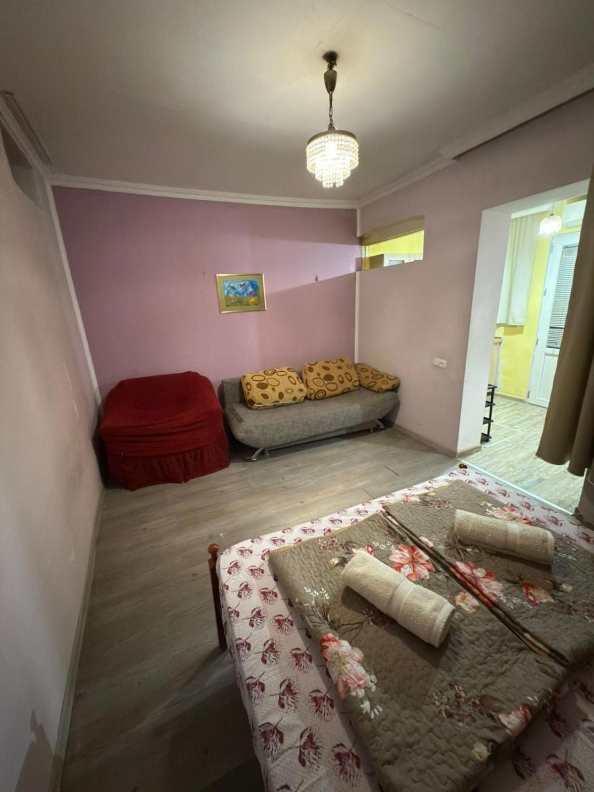 Guest House Nise Tbilisi Exterior foto